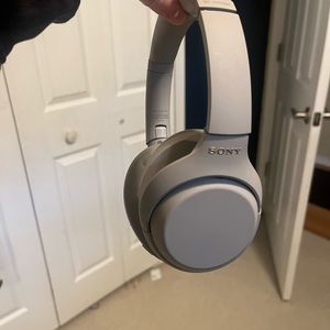 SONY WH 1000XM4 - SILVER